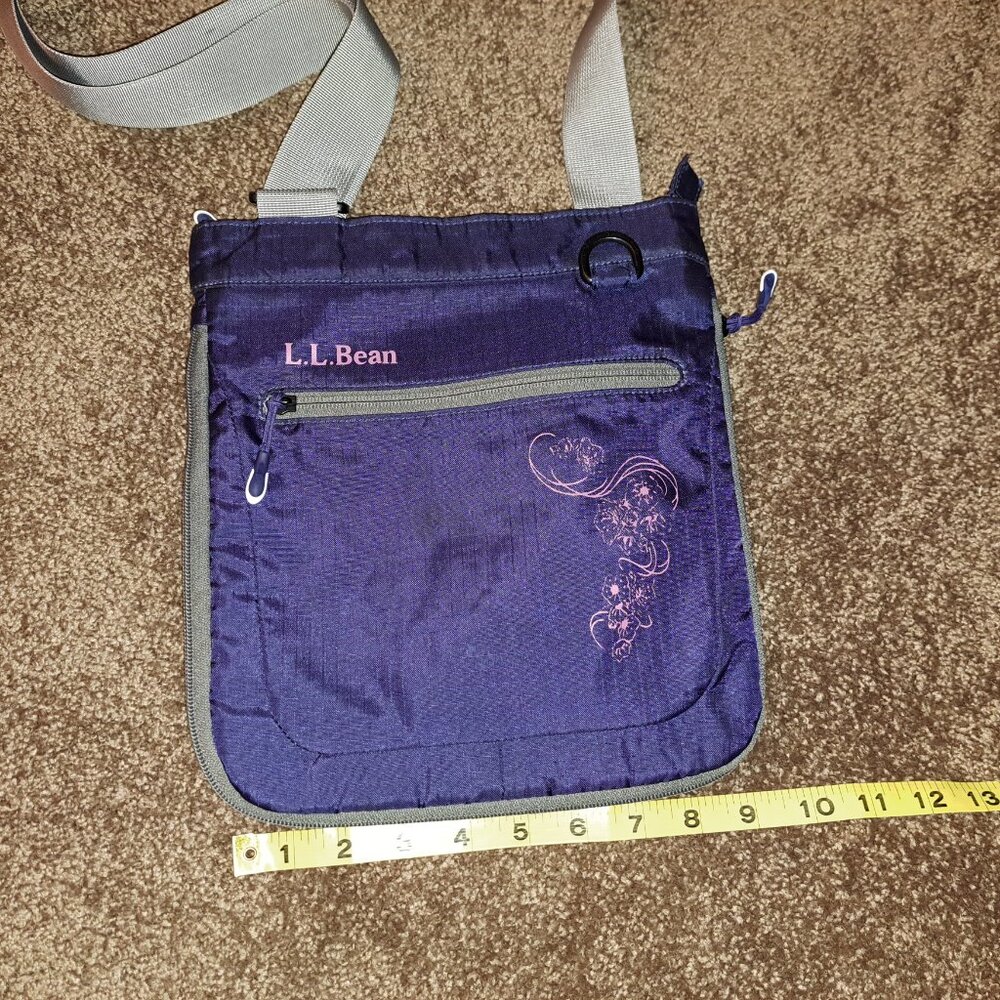 L.L. Bean Purple Crossbody Bag, Nylon, Expandable, Flower Swirl, Travel, Hiking - Picture 5 of 12